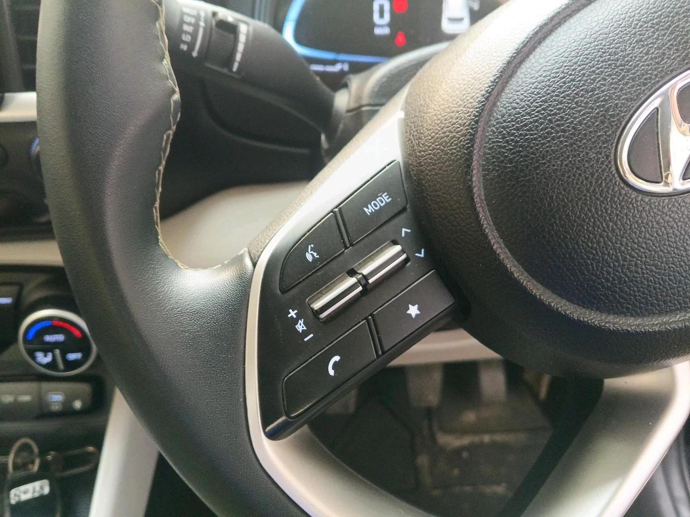 2024 Hyundai VENUE SX 1.2 PETROL, Petrol, Manual, 16,393 km, interior
