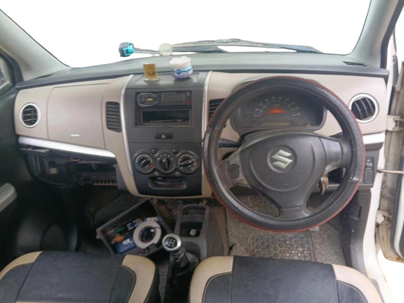 2016 Maruti Wagon R 1.0 LXI CNG, CNG, Manual, 88,421 km, interior
