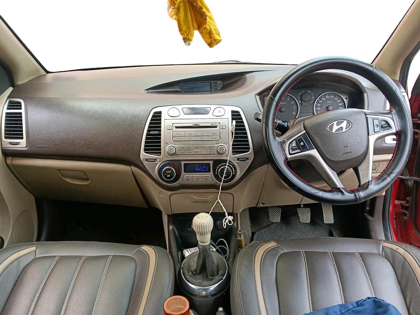 2011 Hyundai i20 ASTA 1.2, Petrol, Manual, 52,594 km, interior