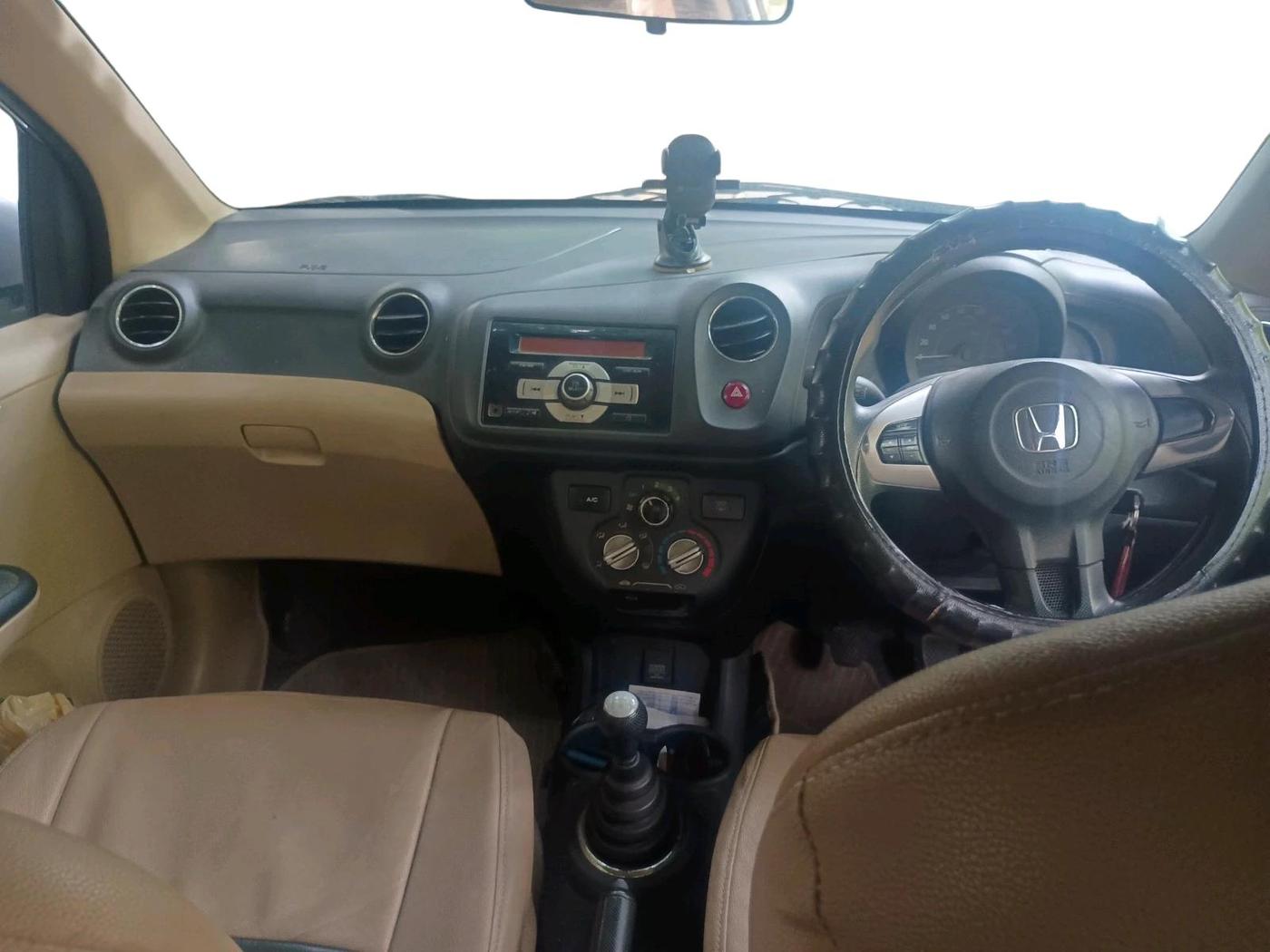 2015 Honda Amaze 1.2L I-VTEC S, Petrol, Manual, 58,712 km, interior