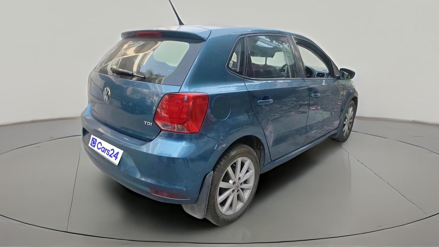 2017 Volkswagen Polo HIGHLINE PLUS 1.5 16 ALLOY, Diesel, Manual, 1,24,864 km, exterior
