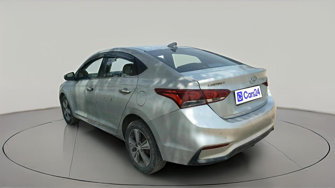 2017 Hyundai Verna 1.6 VTVT SX, Petrol, Manual, 61,871 km, exterior
