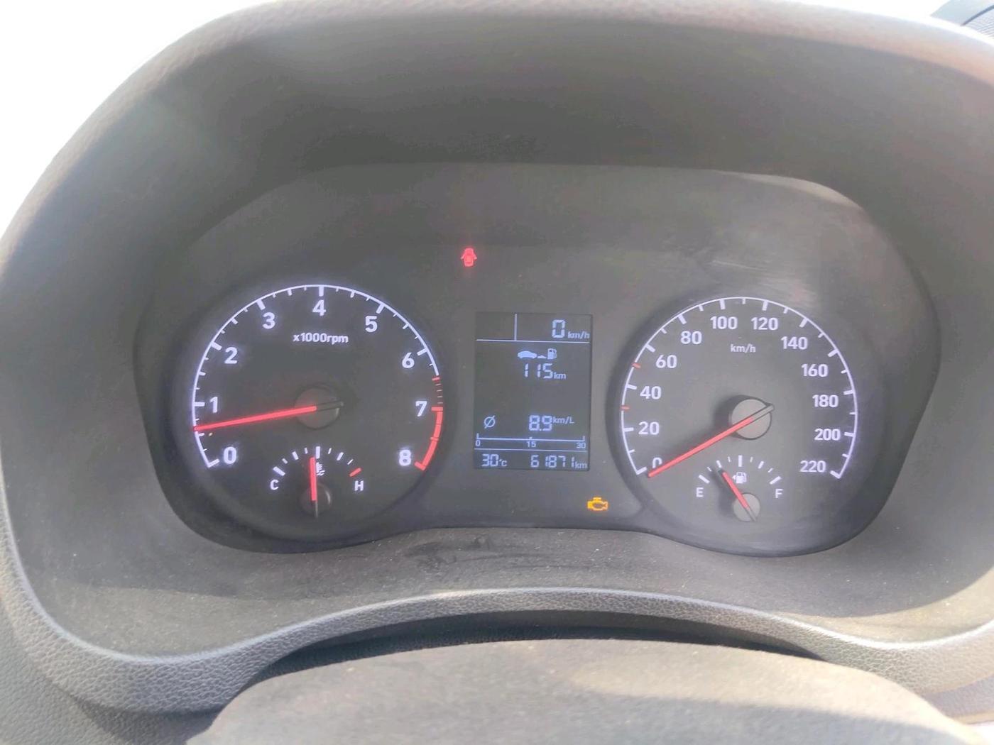 2017 Hyundai Verna 1.6 VTVT SX, Petrol, Manual, 61,871 km, interior