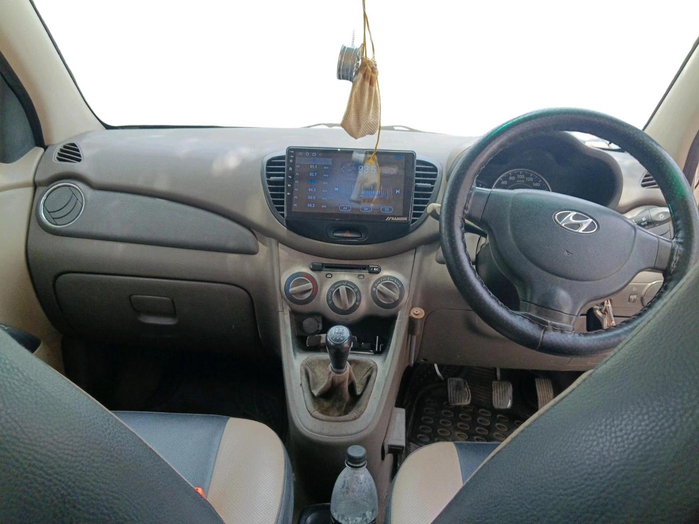 2012 Hyundai i10 MAGNA 1.2, CNG, Manual, 1,01,931 km, interior