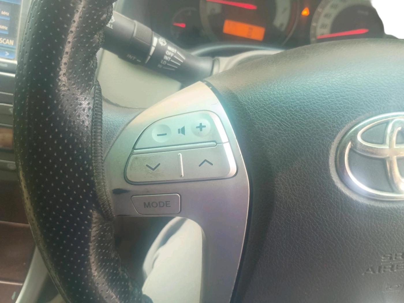 2011 Toyota Corolla Altis G PETROL, Petrol, Manual, 1,97,338 km, interior