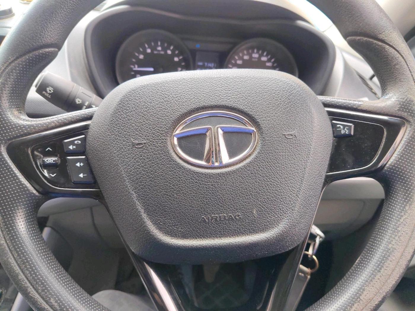 2018 Tata NEXON XT PETROL, Petrol, Manual, 71,431 km, interior