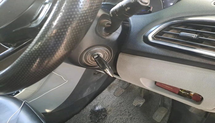 2022 Tata Tiago XT CNG, CNG, Manual, 1,04,232 km, interior