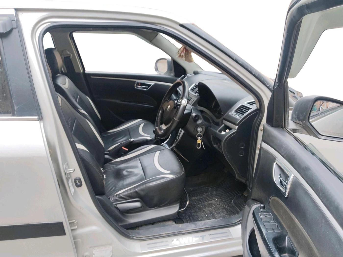 2016 Maruti Swift VXI, Petrol, Manual, 72,123 km, interior