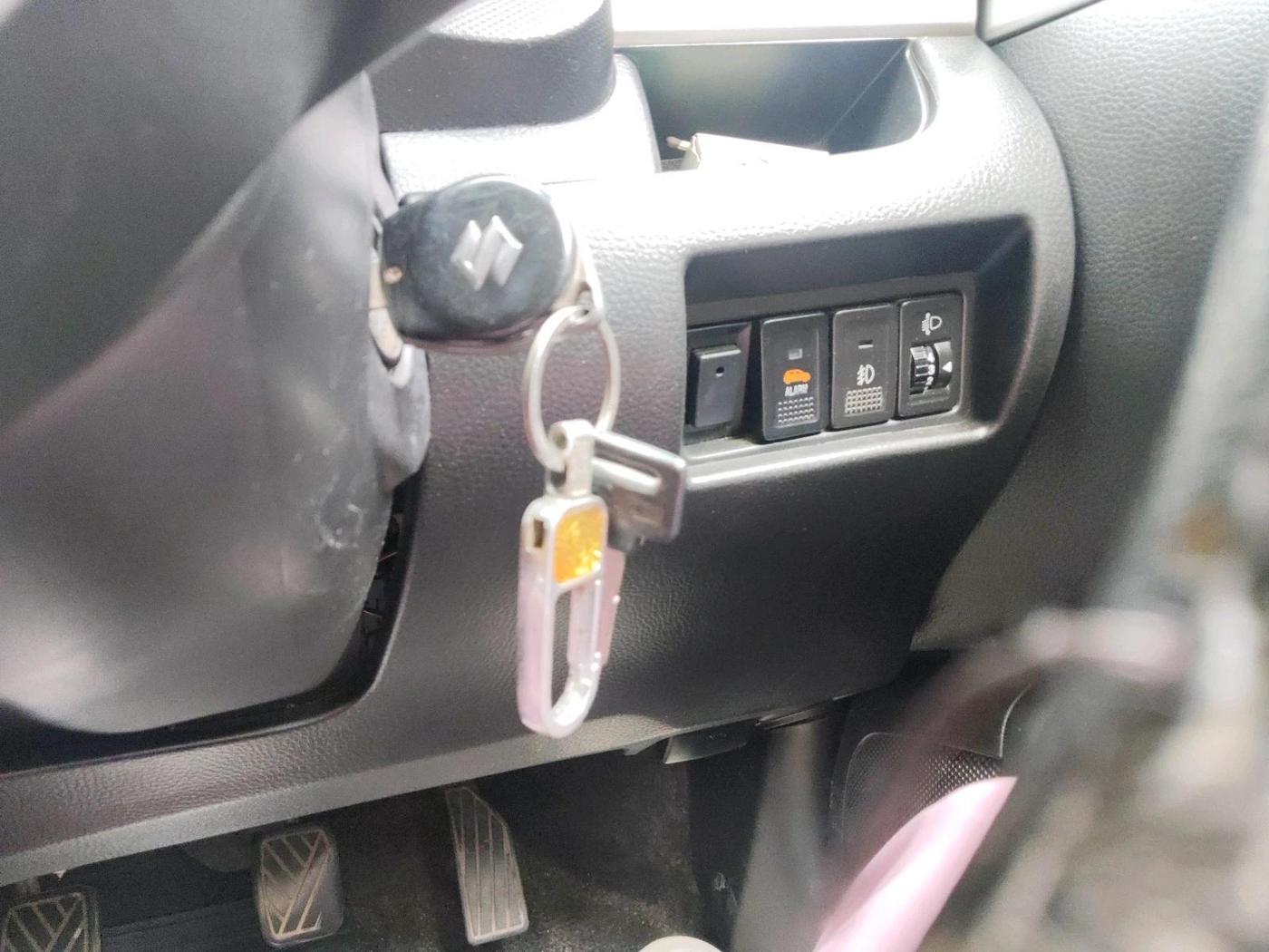 2016 Maruti Swift VXI, Petrol, Manual, 72,123 km, interior