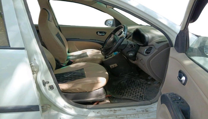 2011 Hyundai i10 MAGNA 1.2, CNG, Manual, 1,35,881 km, interior