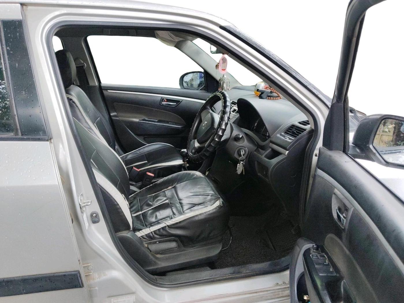 2013 Maruti Swift VXI, Petrol, Manual, 40,810 km, interior