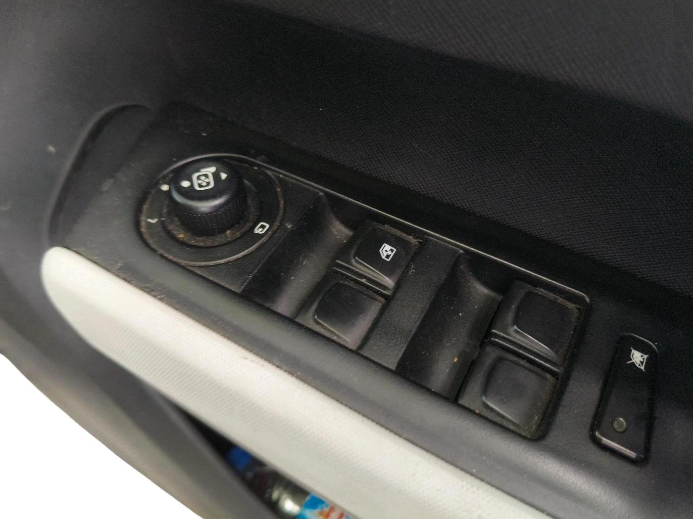 2022 Tata PUNCH CREATIVE AMT 1.2 RTN DUAL TONE, Petrol, Automatic, 54,594 km, interior