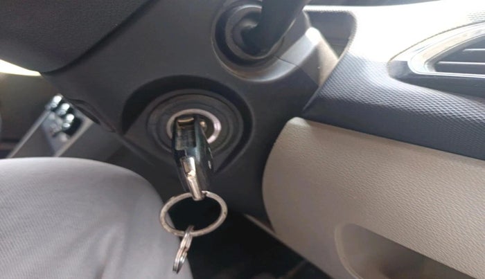 2018 Tata Tiago XZ PETROL, Petrol, Manual, 72,222 km, interior