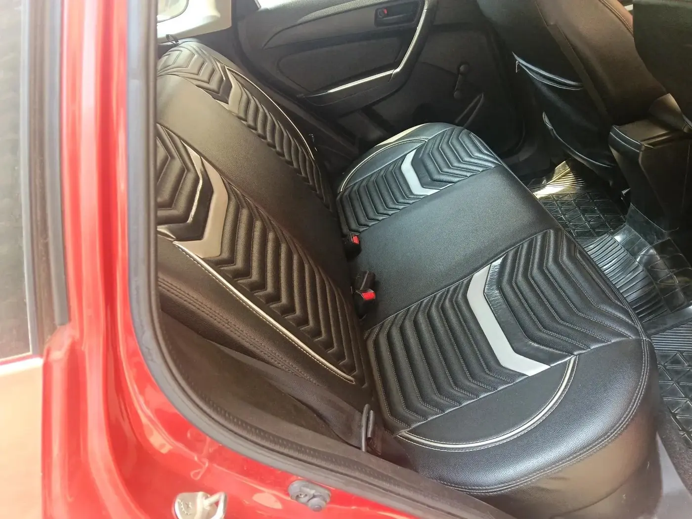2019 Maruti Vitara Brezza LDI, Diesel, Manual, 1,20,378 km, interior