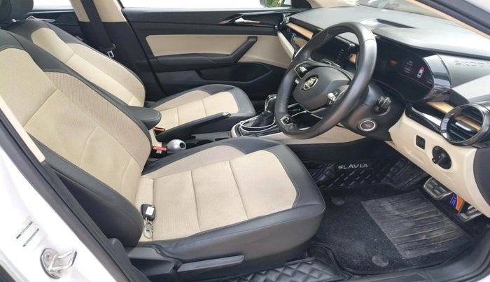 2023 Skoda SLAVIA STYLE 1.0L TSI AT, Petrol, Automatic, 37,763 km, interior