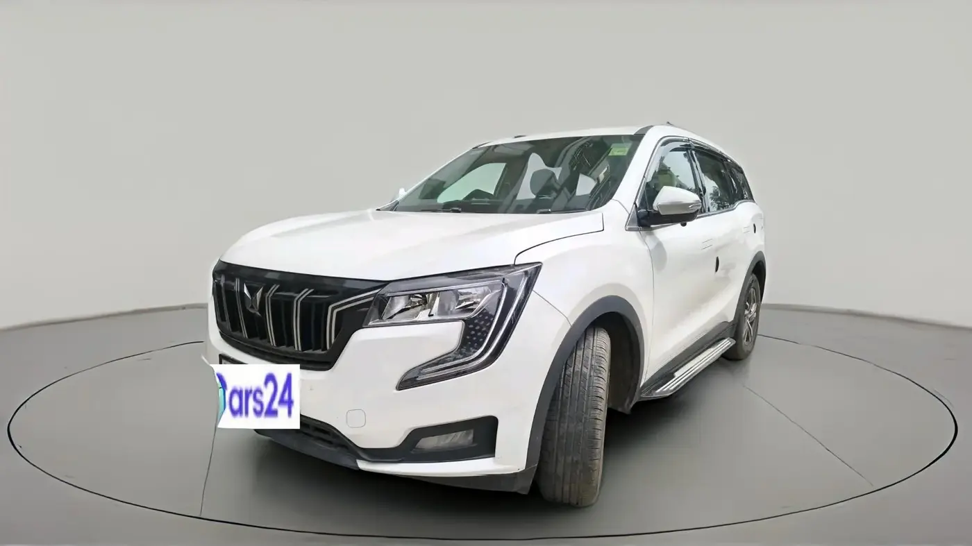 2023 Mahindra XUV700 MX D MT 5 STR, Diesel, Manual, 12,869 km, exterior