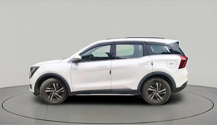 2023 Mahindra XUV700 MX D MT 5 STR, Diesel, Manual, 12,869 km, exterior