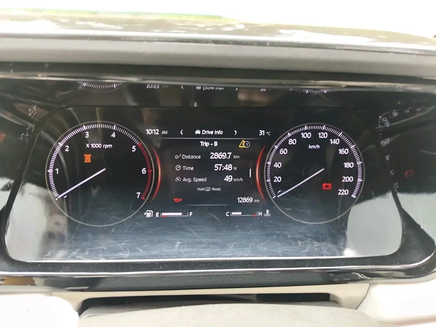 2023 Mahindra XUV700 MX D MT 5 STR, Diesel, Manual, 12,869 km, interior
