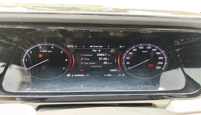 2023 Mahindra XUV700 MX D MT 5 STR, Diesel, Manual, 12,869 km, interior