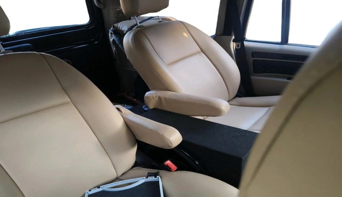 2023 Mahindra SCORPIO CLASSIC S 7STR, Diesel, Manual, 52,232 km, interior