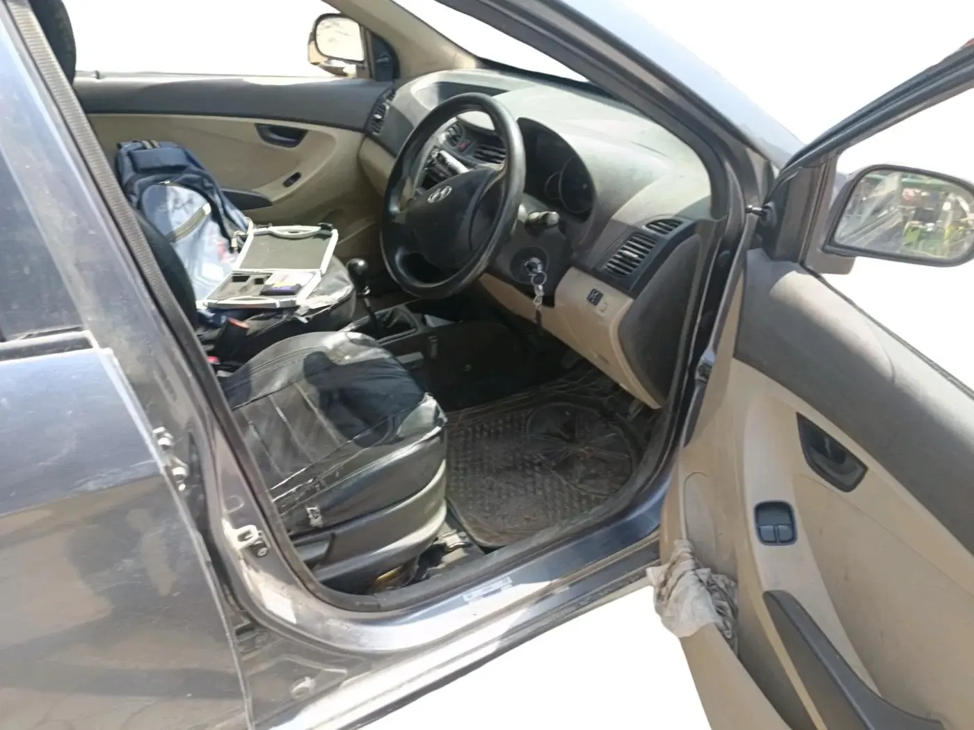 2011 Hyundai Eon MAGNA, CNG, Manual, 1,59,967 km, interior