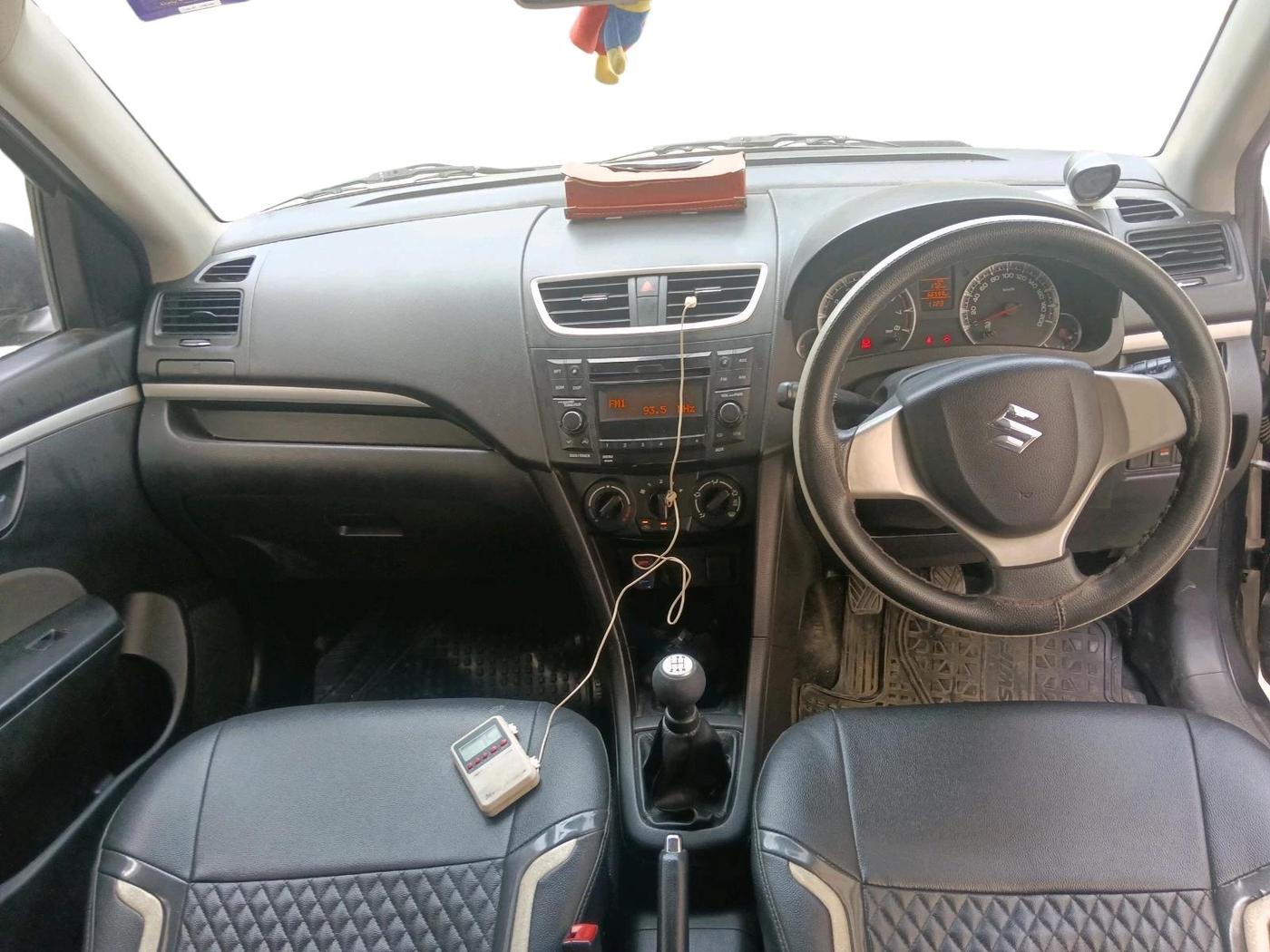 2015 Maruti Swift VXI, Petrol, Manual, 66,593 km, interior
