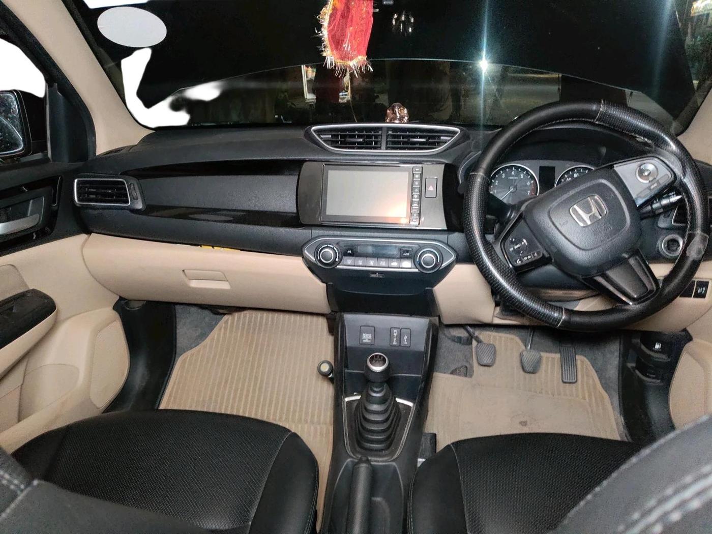 2018 Honda Amaze 1.2L I-VTEC VX, Petrol, Manual, 51,285 km, interior