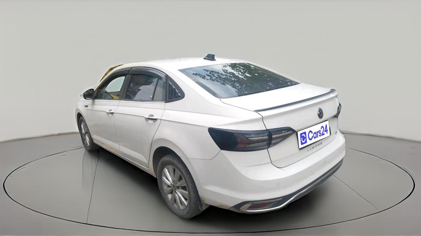 2024 Volkswagen VIRTUS HIGHLINE TSI 1.0 AT, Petrol, Automatic, 31,304 km, exterior