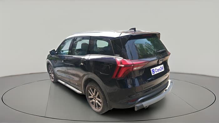 2024 Mahindra XUV700 AX 7 LUXURY P AT 7 STR, Petrol, Automatic, 31,871 km, exterior