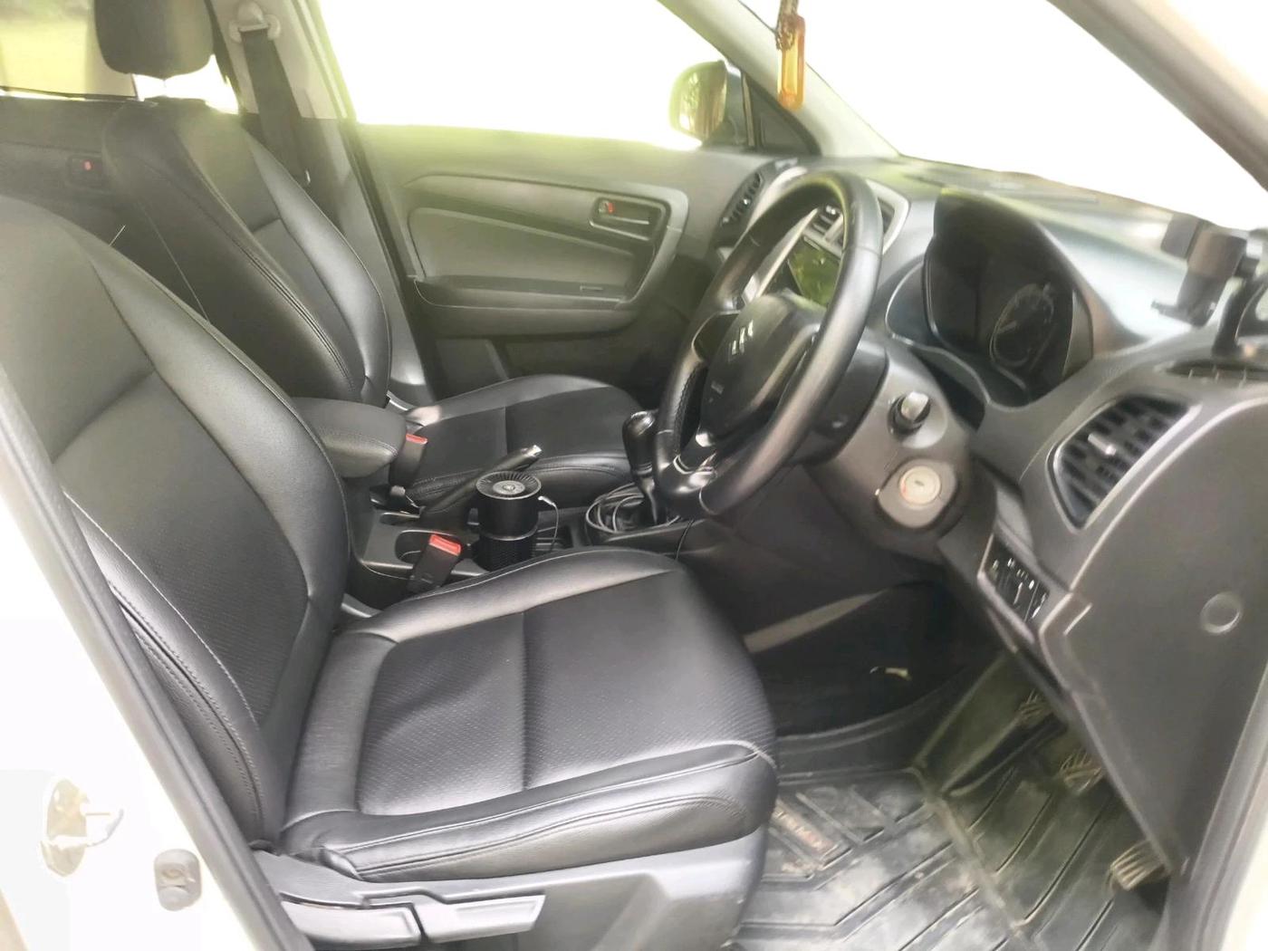 2020 Maruti Vitara Brezza LXI, CNG, Manual, 69,571 km, interior