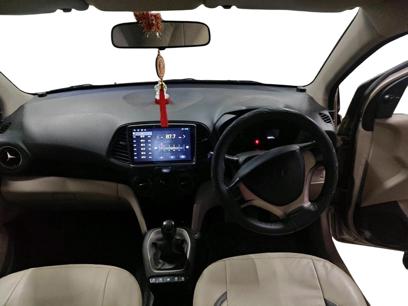 2019 Hyundai NEW SANTRO MAGNA CNG, CNG, Manual, 1,12,335 km, interior
