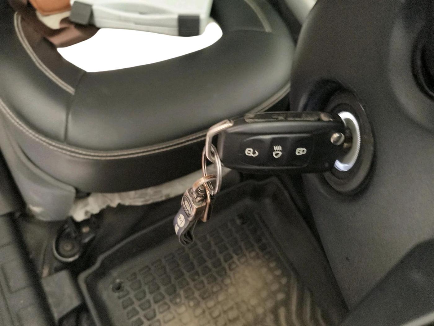 2023 Tata NEXON XM SUNROOF PETROL, Petrol, Manual, 64,589 km, interior