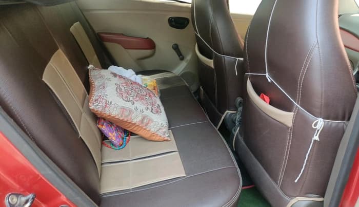 2013 Hyundai i10 ERA 1.1, CNG, Manual, 1,37,066 km, interior