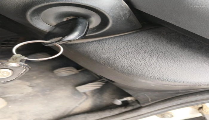 2017 Renault Kwid RXT 1.0, Petrol, Manual, 85,485 km, interior