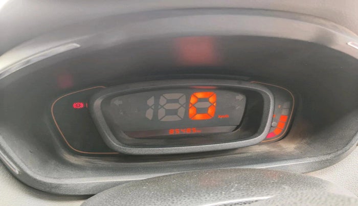 2017 Renault Kwid RXT 1.0, Petrol, Manual, 85,485 km, interior