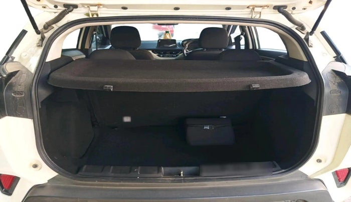 2020 Tata NEXON XZ PETROL, Petrol, Manual, 57,476 km, exterior