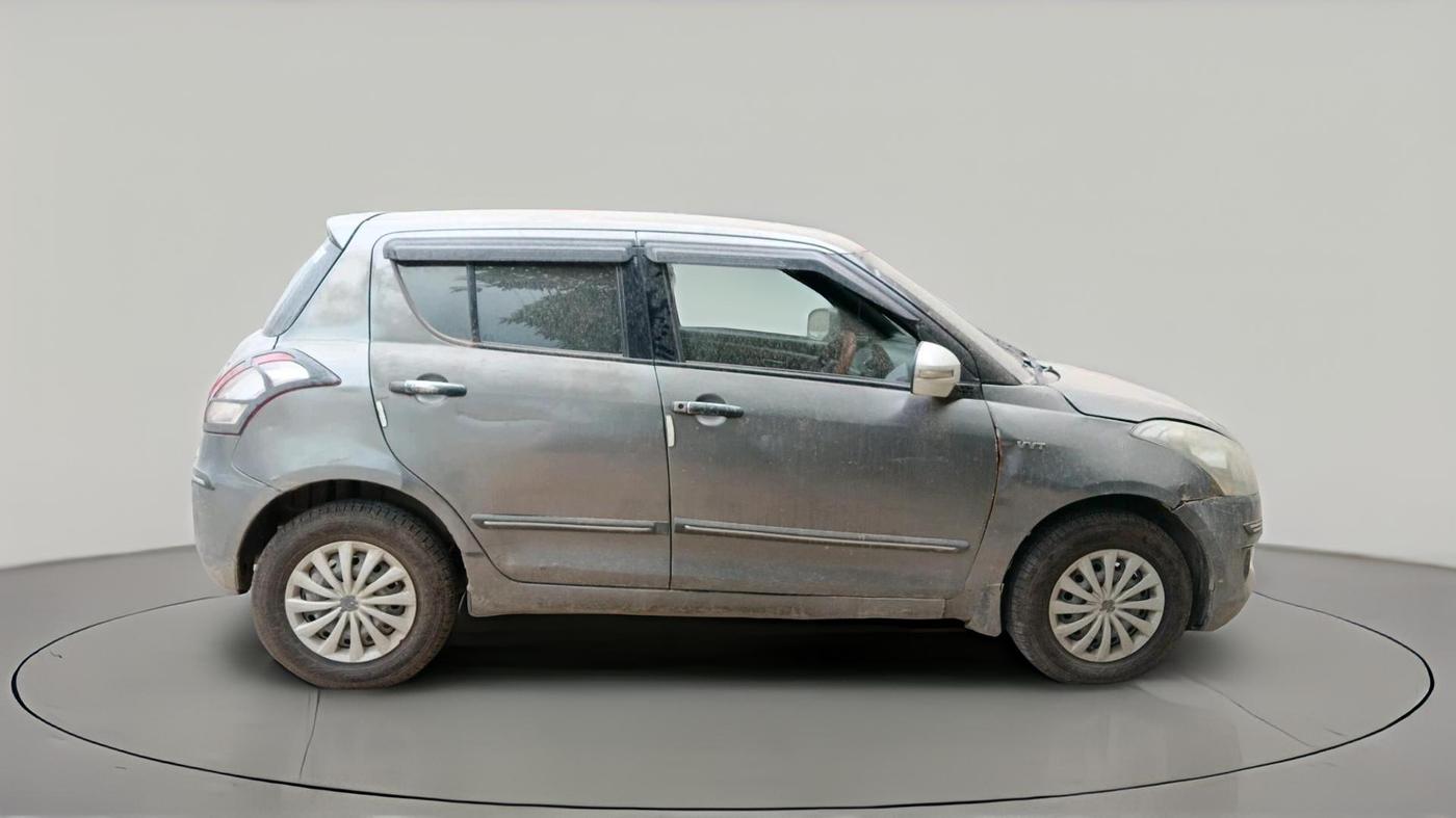 2014 Maruti Swift VXI, CNG, Manual, 97,113 km, exterior