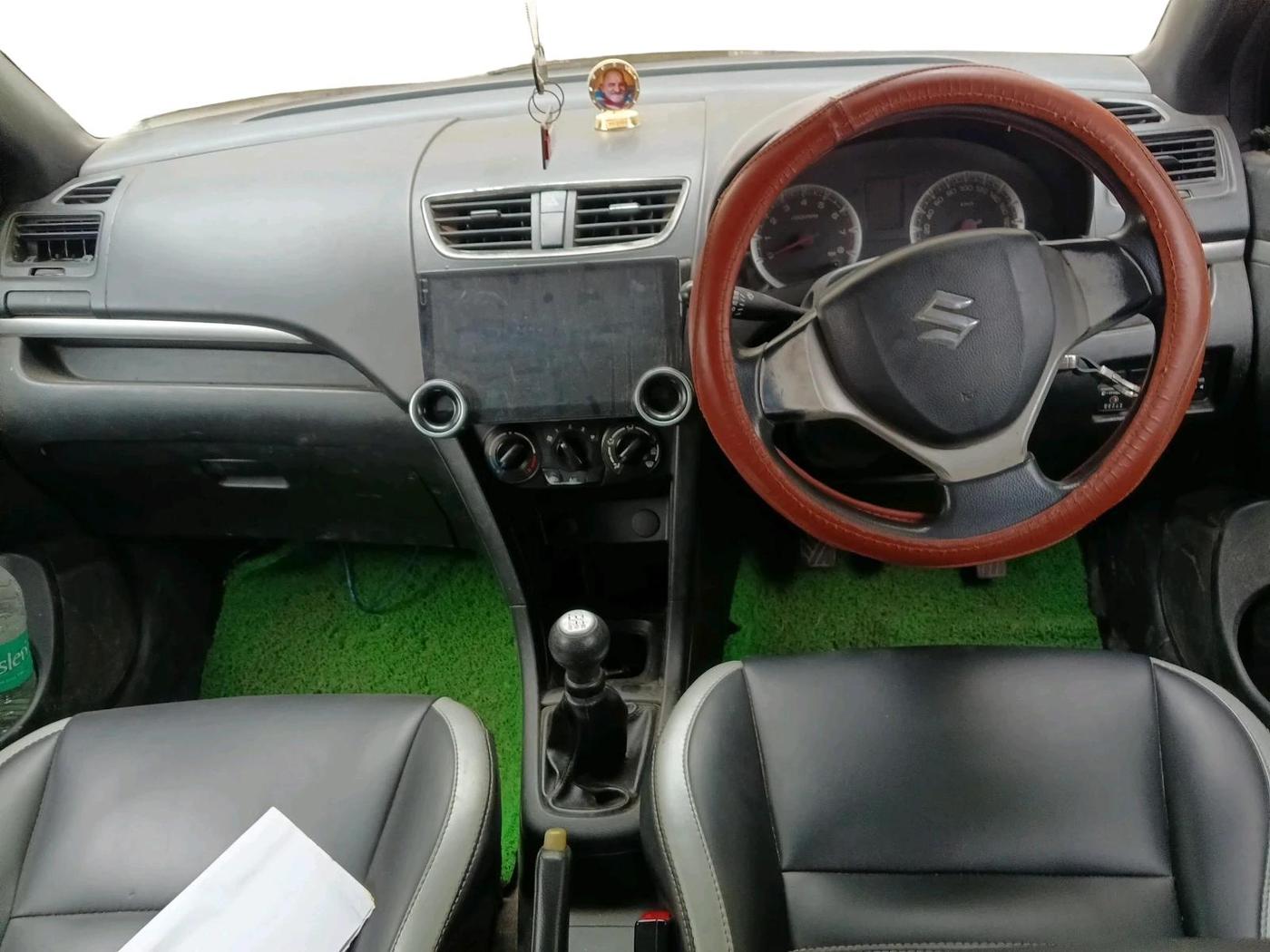 2014 Maruti Swift VXI, CNG, Manual, 97,113 km, interior