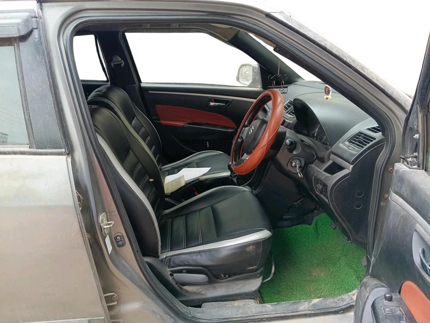 2014 Maruti Swift VXI, CNG, Manual, 97,113 km, interior