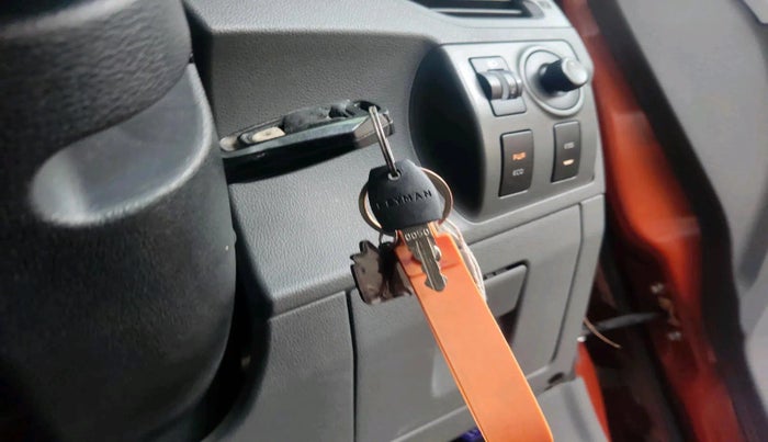 2017 Mahindra KUV 100 NXT K6+ D 6 STR, Diesel, Manual, 81,170 km, interior