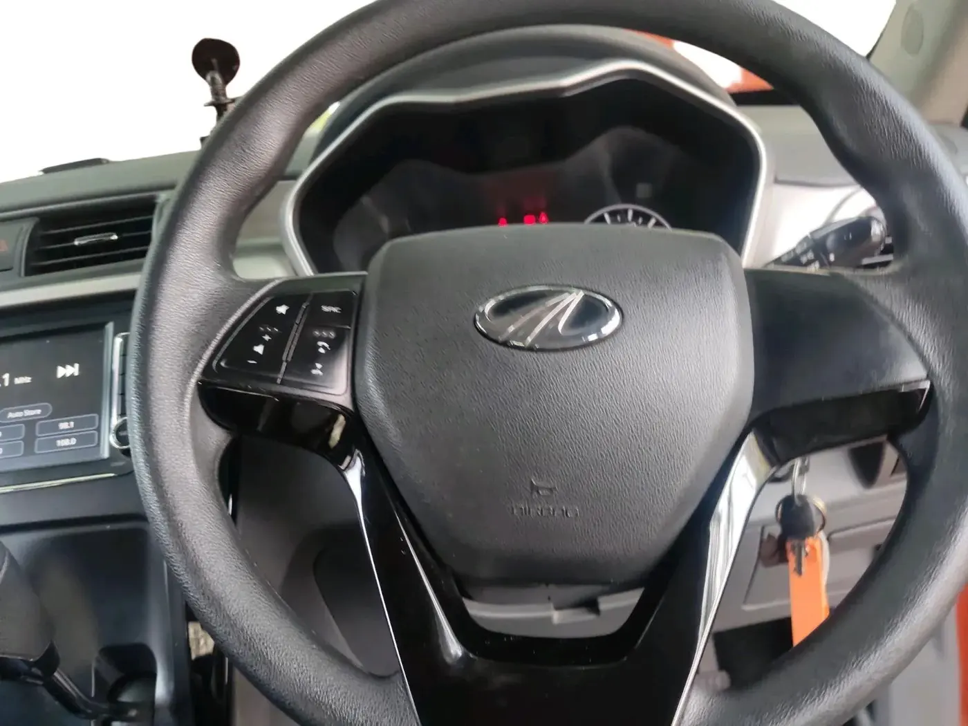 2017 Mahindra KUV 100 NXT K6+ D 6 STR, Diesel, Manual, 81,170 km, interior