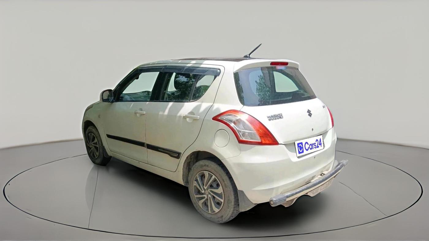 2016 Maruti Swift LXI (O), CNG, Manual, 1,49,530 km, exterior