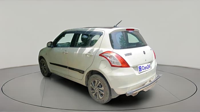 2016 Maruti Swift LXI (O), CNG, Manual, 1,49,530 km, exterior