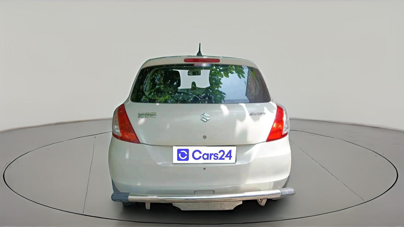 2016 Maruti Swift LXI (O), CNG, Manual, 1,49,530 km, exterior