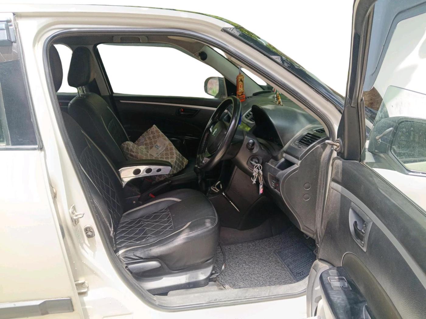 2016 Maruti Swift LXI (O), CNG, Manual, 1,49,530 km, interior