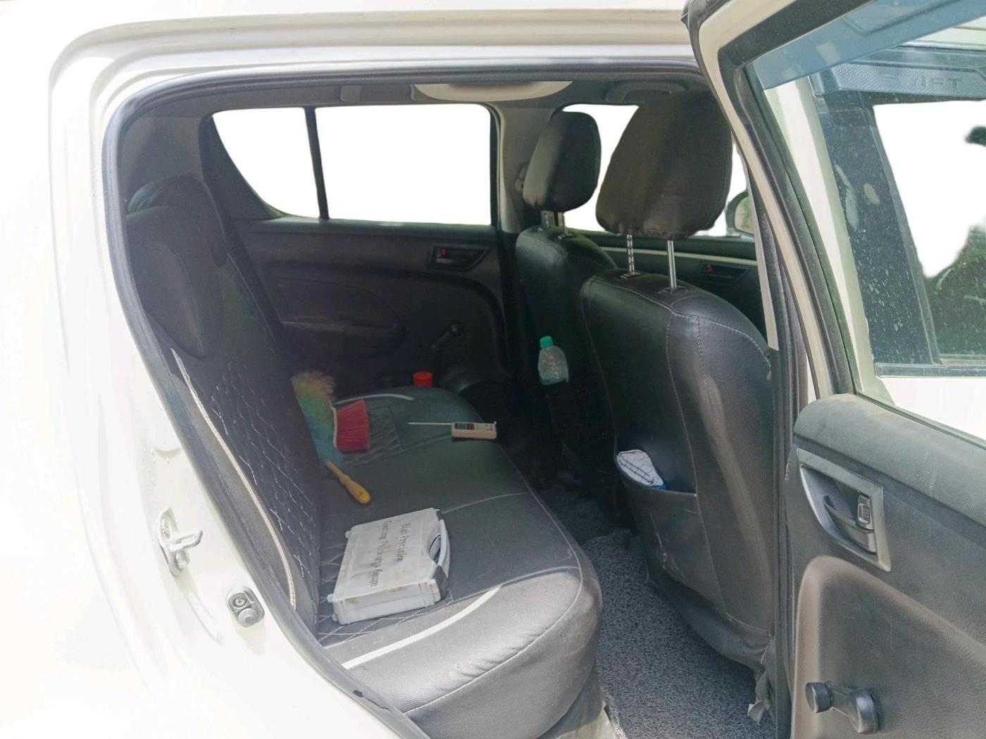 2016 Maruti Swift LXI (O), CNG, Manual, 1,49,530 km, interior