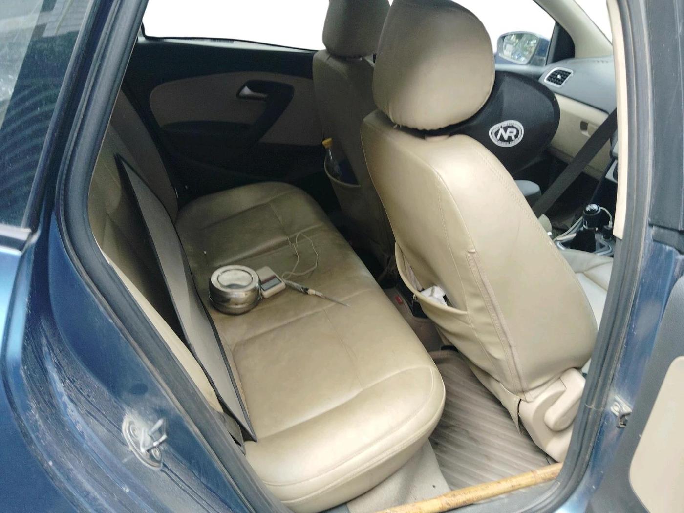 2016 Volkswagen Ameo HIGHLINE1.2L, Petrol, Manual, 1,11,911 km, interior