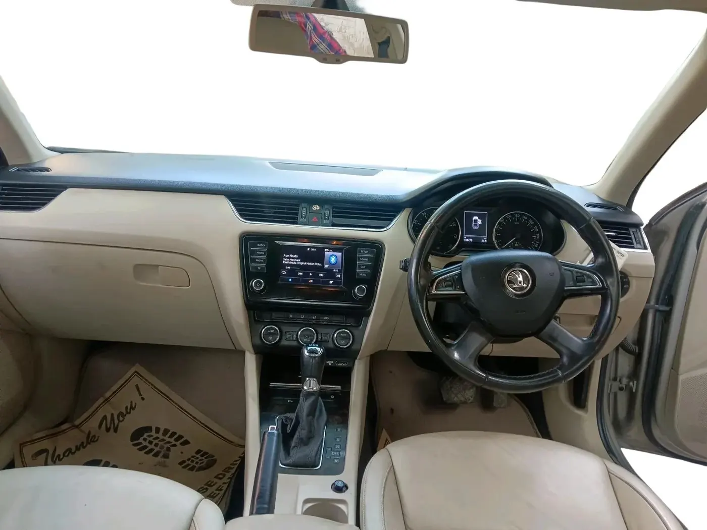 2014 Skoda Octavia ELEGANCE 1.8 TSI AT, Petrol, Automatic, 1,09,275 km, interior
