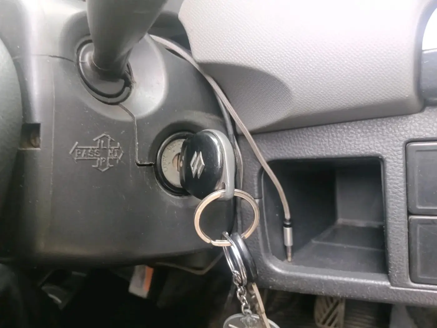 2012 Maruti Wagon R 1.0 VXI, Petrol, Manual, 87,000 km, interior