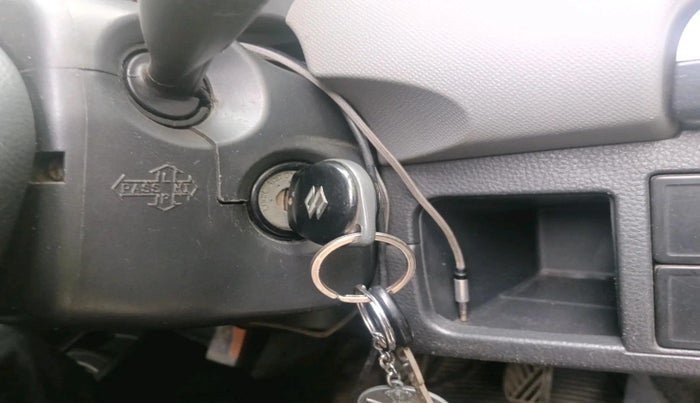 2012 Maruti Wagon R 1.0 VXI, Petrol, Manual, 86,282 km, interior